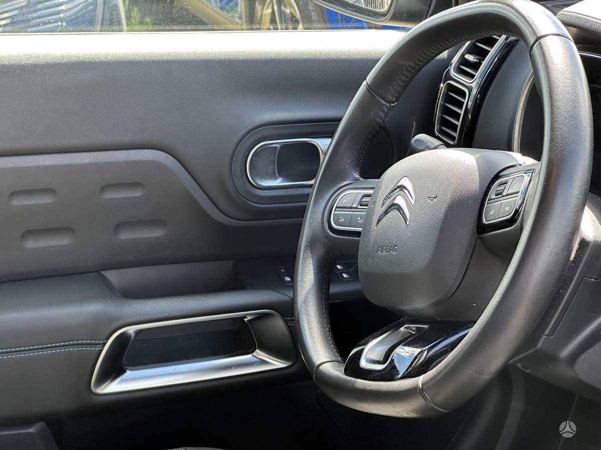 Citroen C5 Aircross, 1.5 l., off-road / crossover
