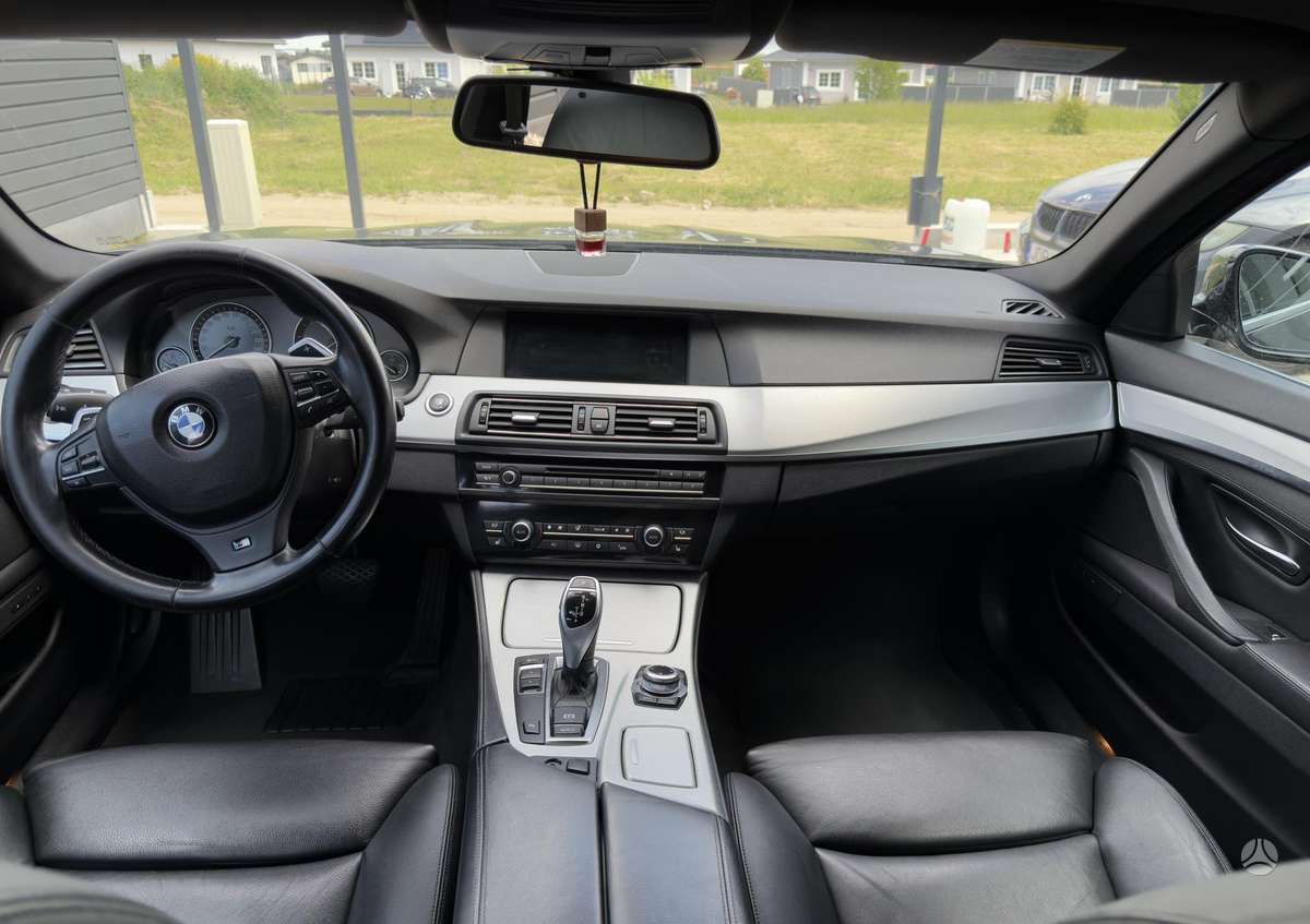 BMW 530, 3.0 l., wagon