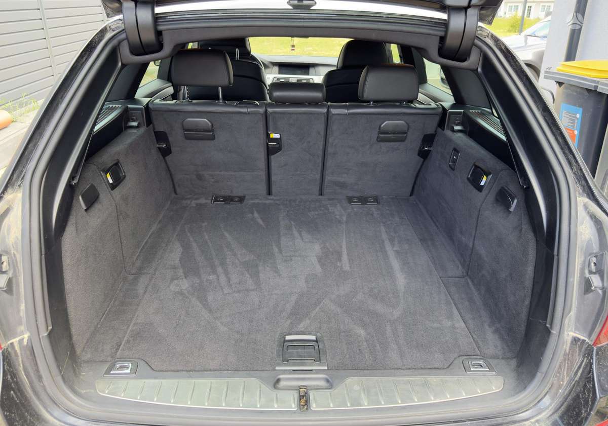 BMW 530, 3.0 l., wagon