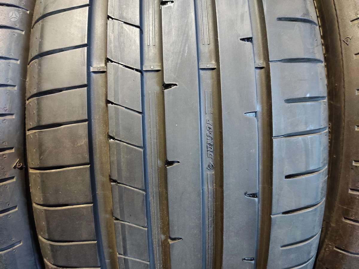 -Kita-, summer 245/35 R19
