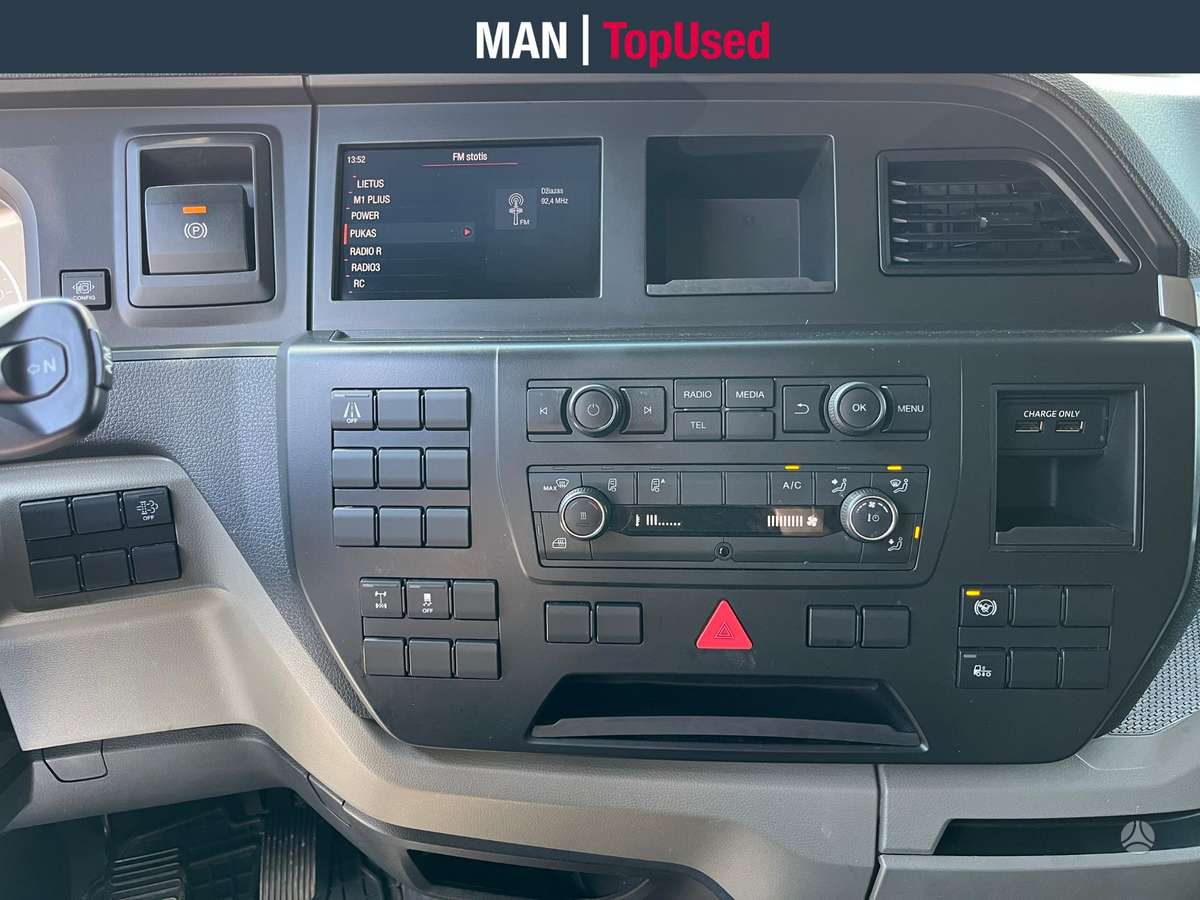 MAN TGX 18.470 GM cab (5933), double sleeper