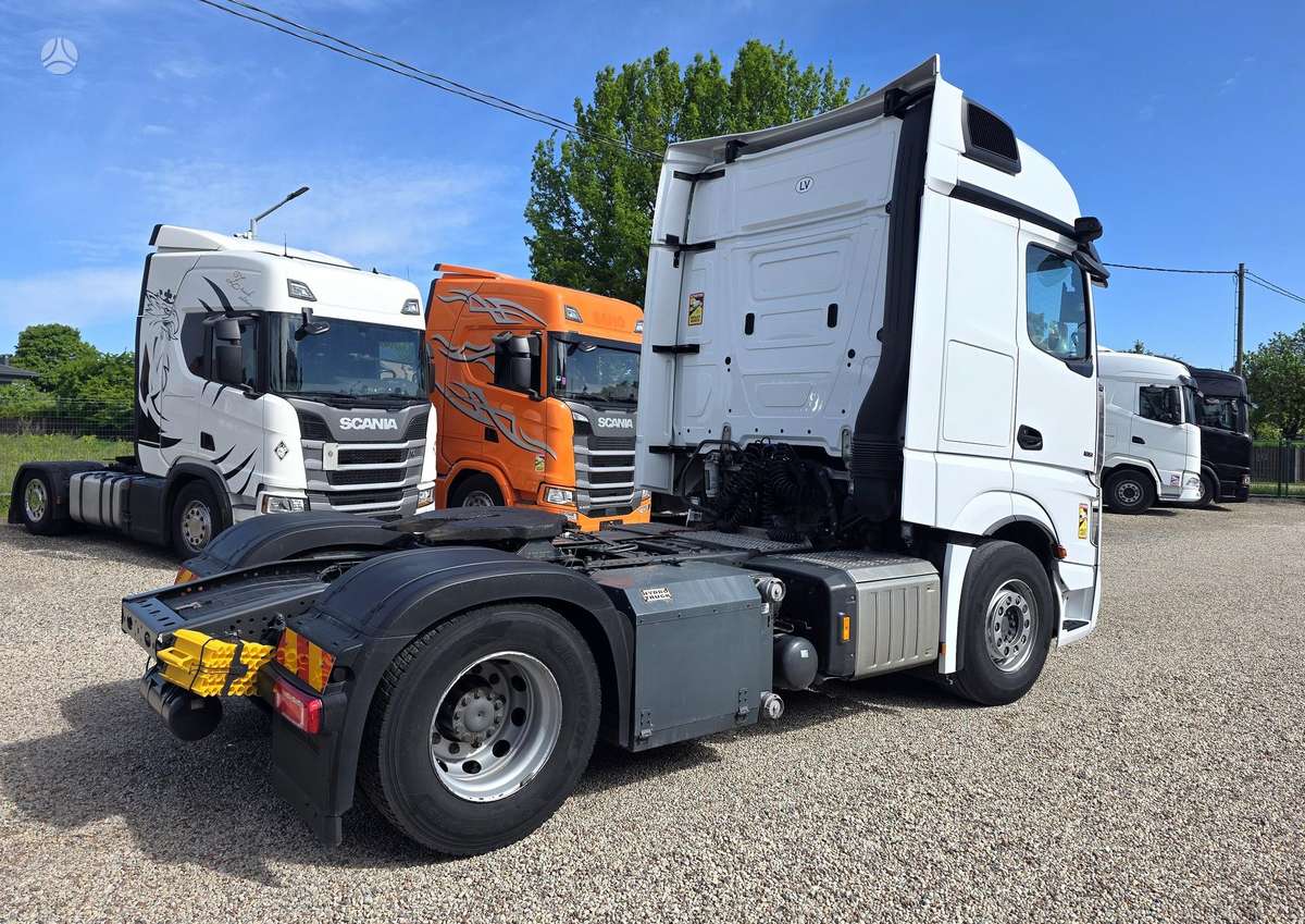 Mercedes-Benz Actros 1851 E6 + AIR Compressor, double sleeper