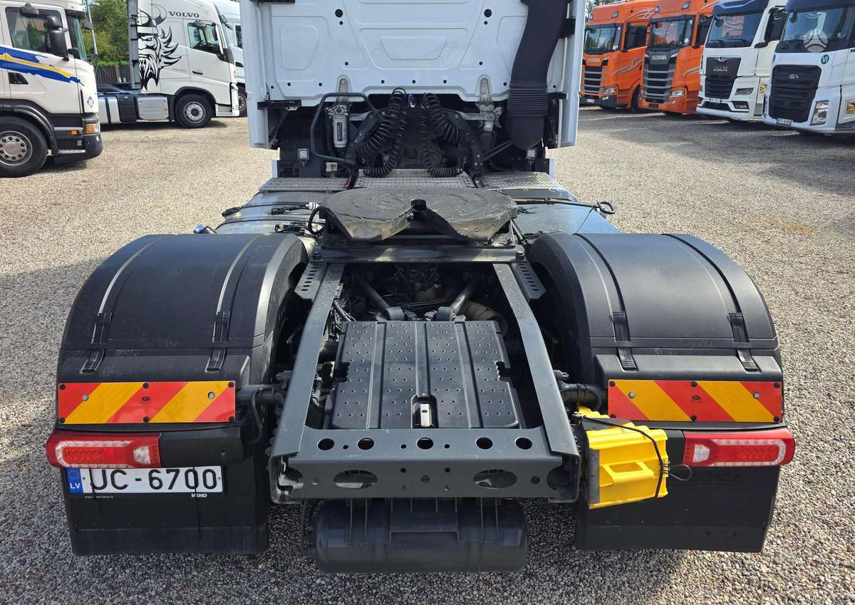 Mercedes-Benz Actros 1851 E6 + AIR Compressor, double sleeper