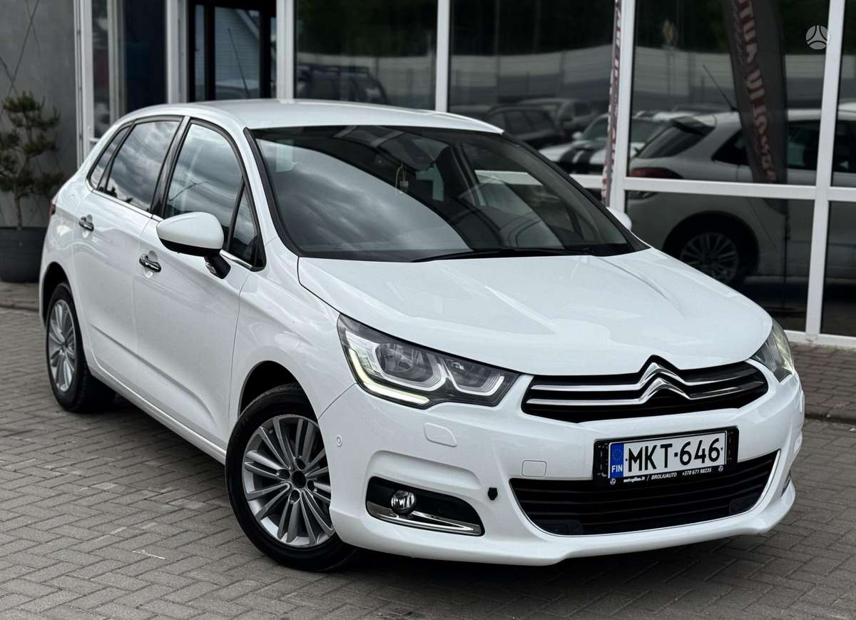 Citroen C4, 1.2 l., Хэтчбек