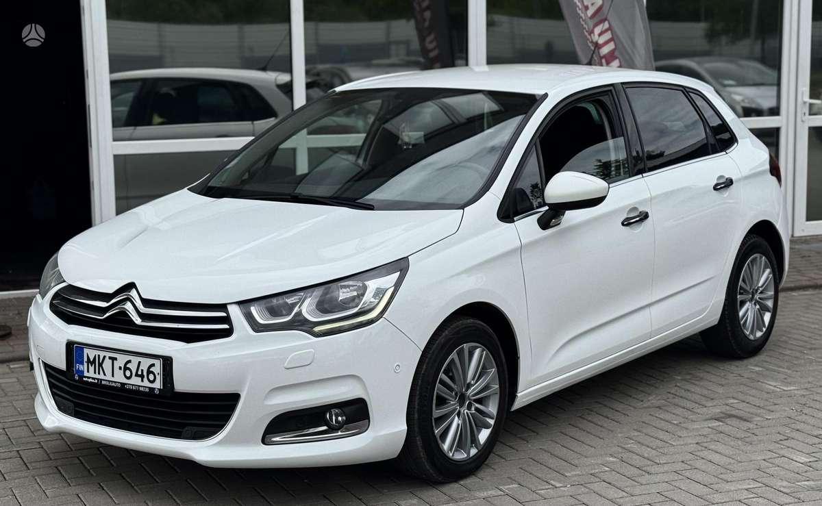 Citroen C4, 1.2 l., Хэтчбек