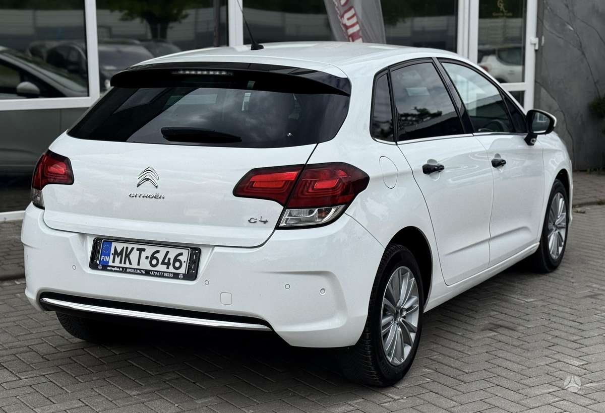 Citroen C4, 1.2 l., Хэтчбек