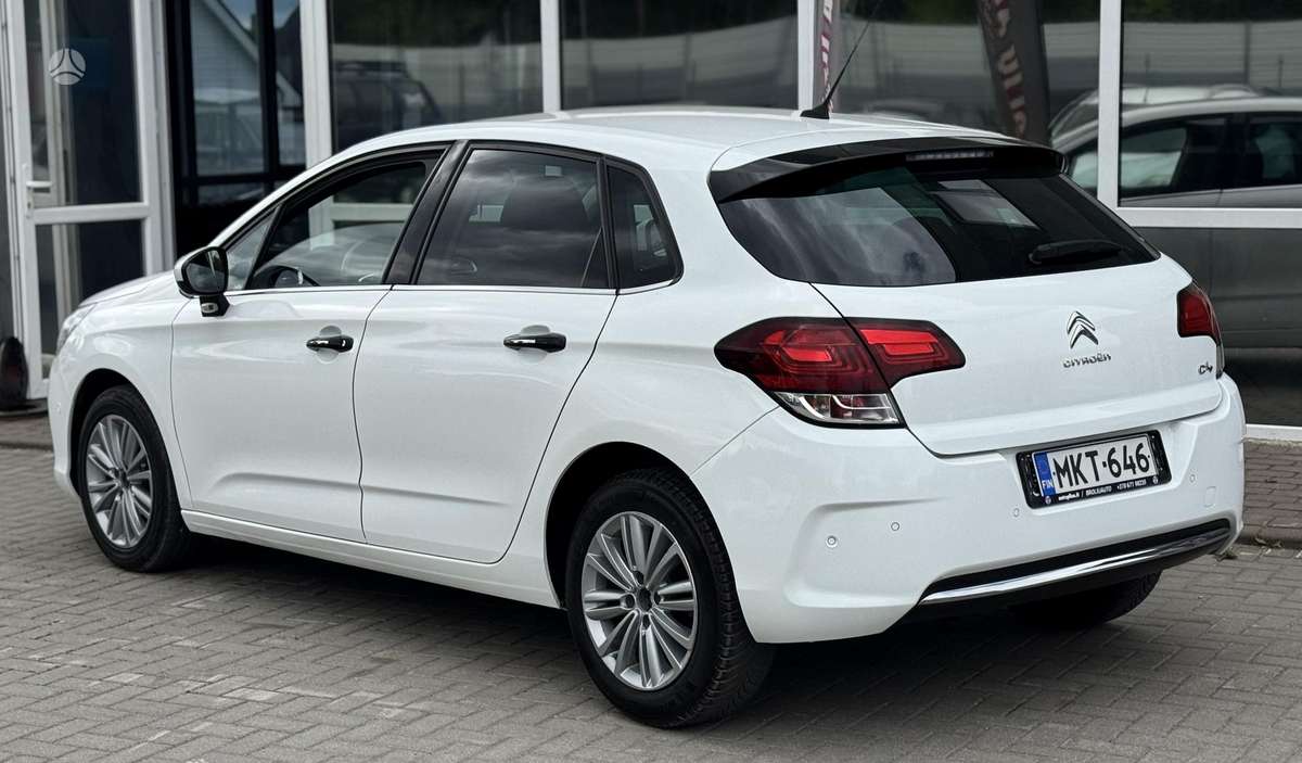 Citroen C4, 1.2 l., Хэтчбек