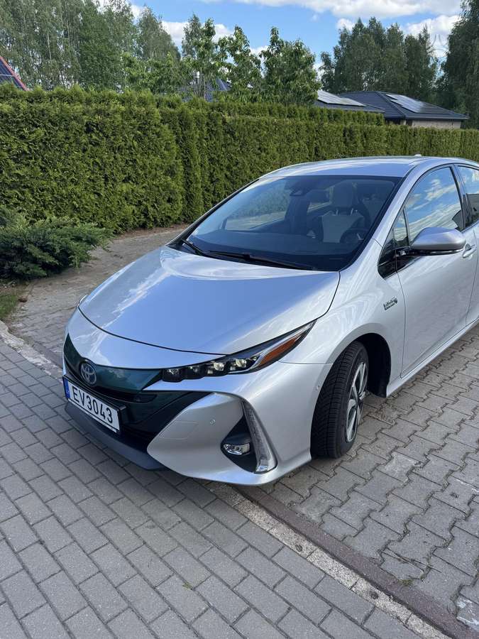 Toyota Prius Prime - 1