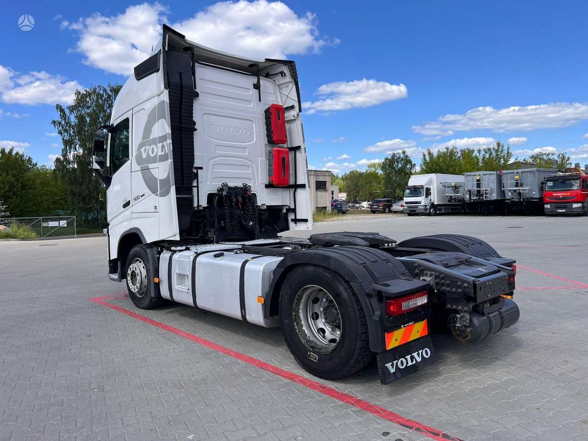 Volvo FH 500, double sleeper