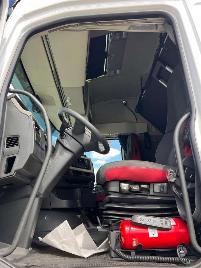 Volvo FH 500, double sleeper