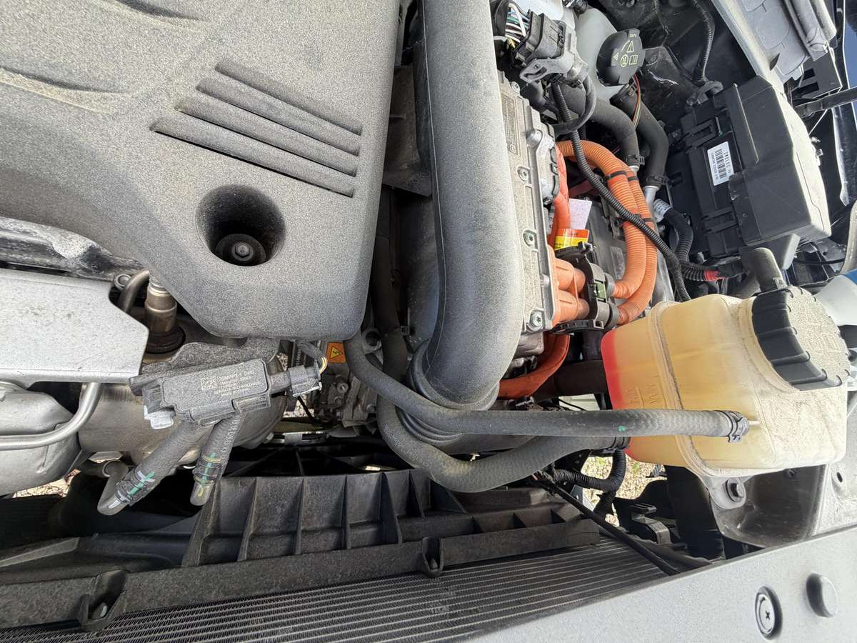 MG EHS, 1.5 l., off-road / crossover