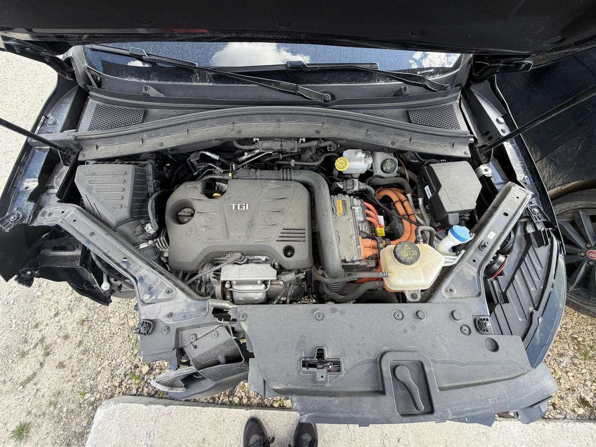 MG EHS, 1.5 l., off-road / crossover