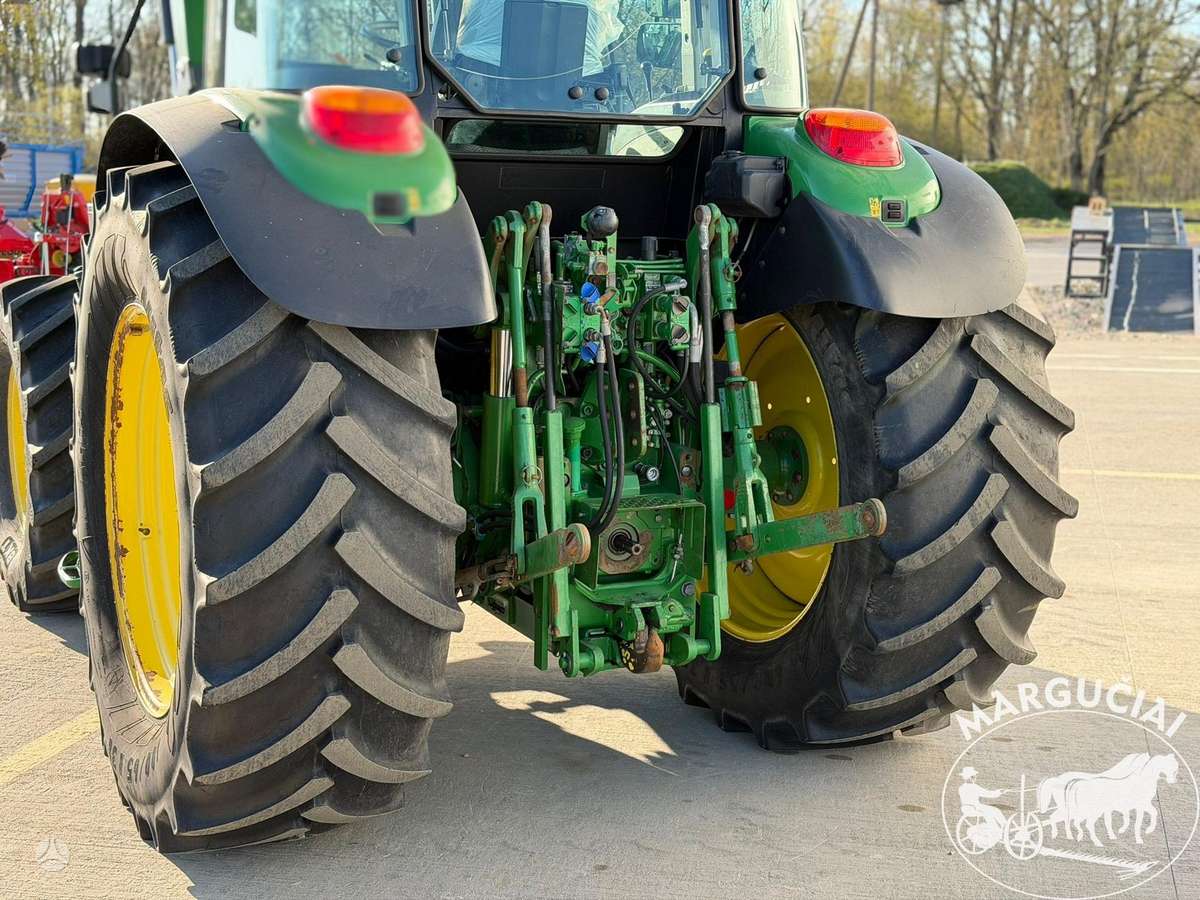 John Deere 6110MC, 110 AG, traktoriai