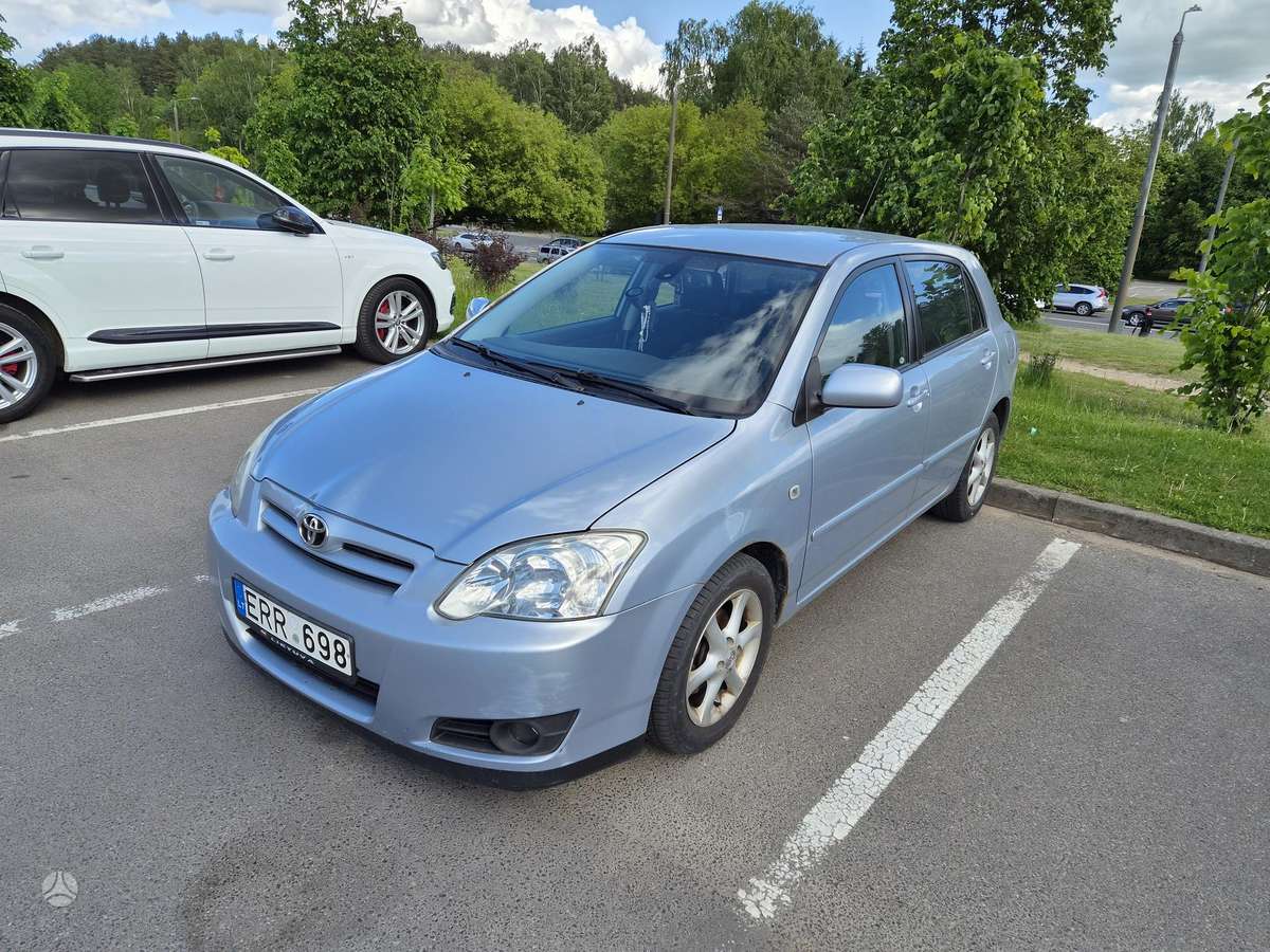 Toyota Corolla, 1.6 l., hatchback