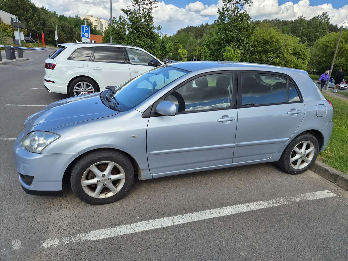 Toyota Corolla, 1.6 l., hatchback