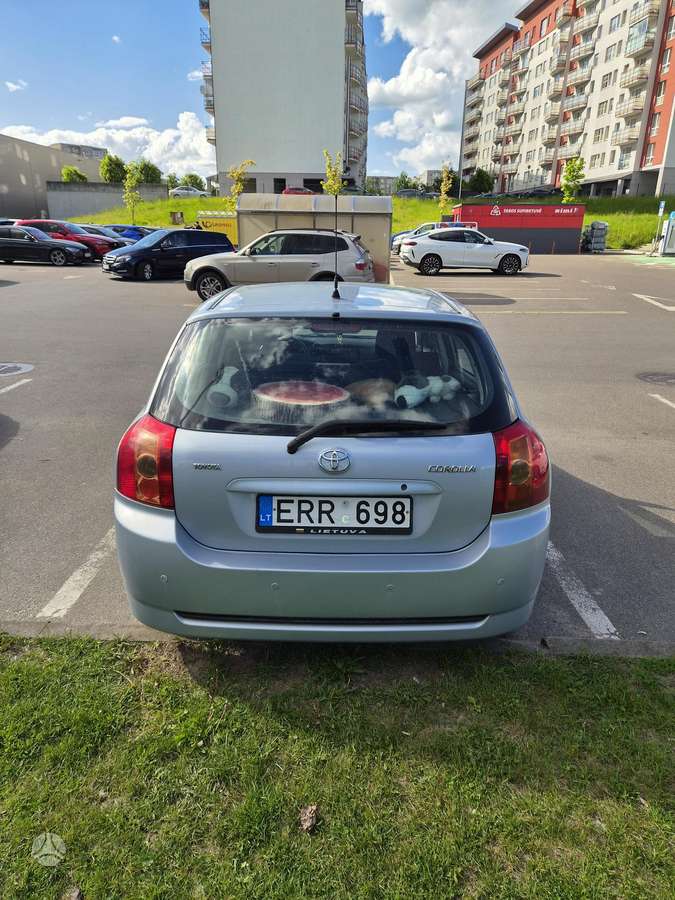 Toyota Corolla, 1.6 l., hatchback