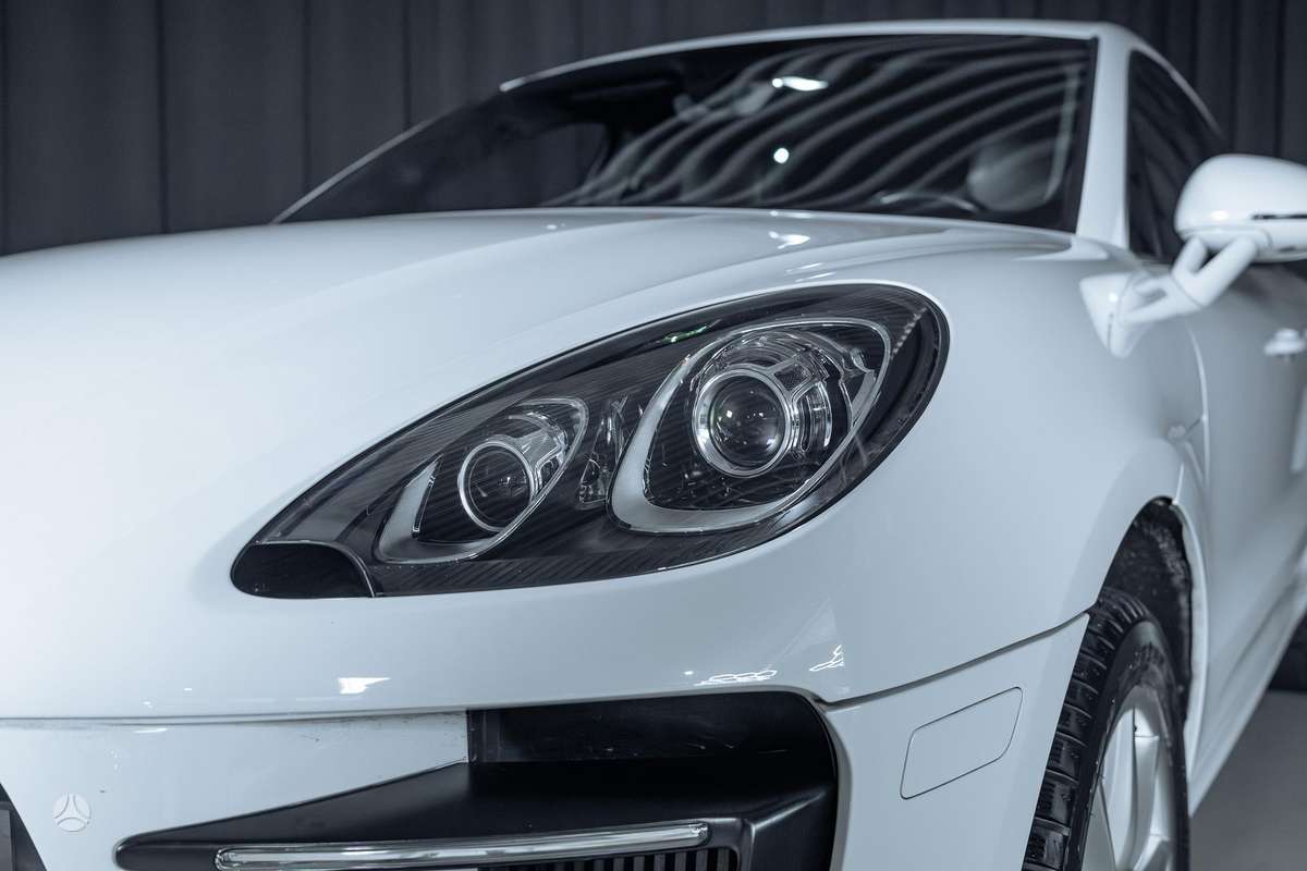 Porsche Macan - 8
