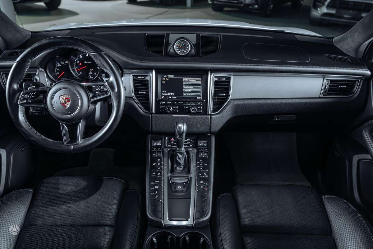 Porsche Macan, 3.6 l., off-road / crossover