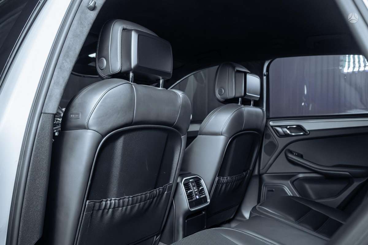 Porsche Macan, 3.6 l., off-road / crossover