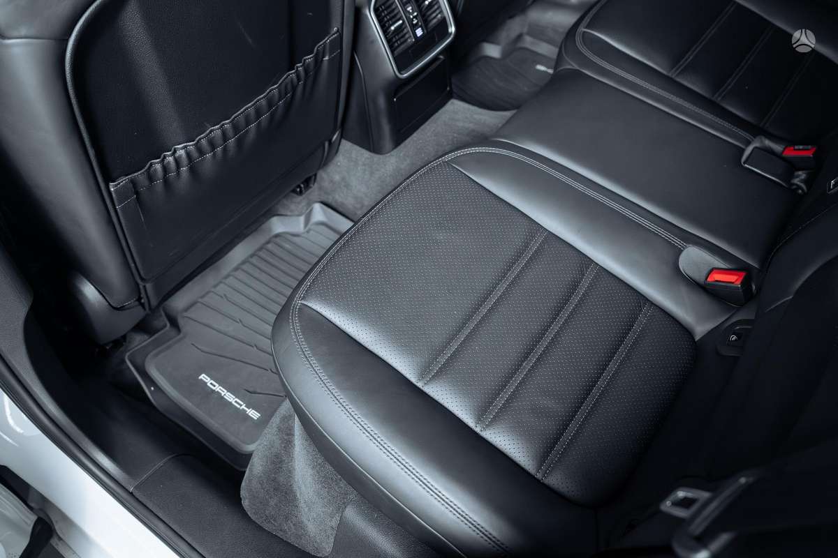 Porsche Macan, 3.6 l., off-road / crossover