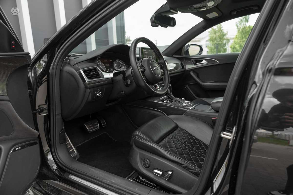 Audi S6, 4.0 l., Седан