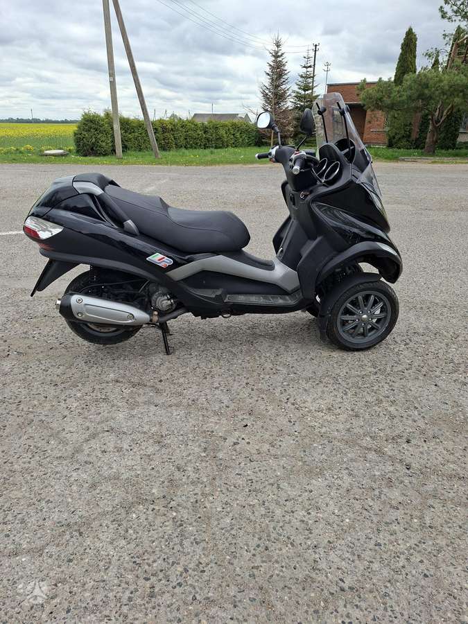 Piaggio MP3 250cc, трициклы