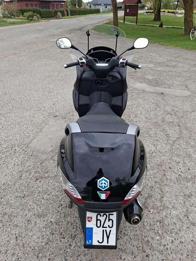 Piaggio MP3 250cc, трициклы