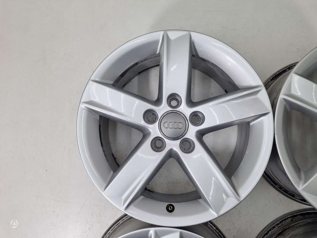 Audi A4 B8, light alloy, R16