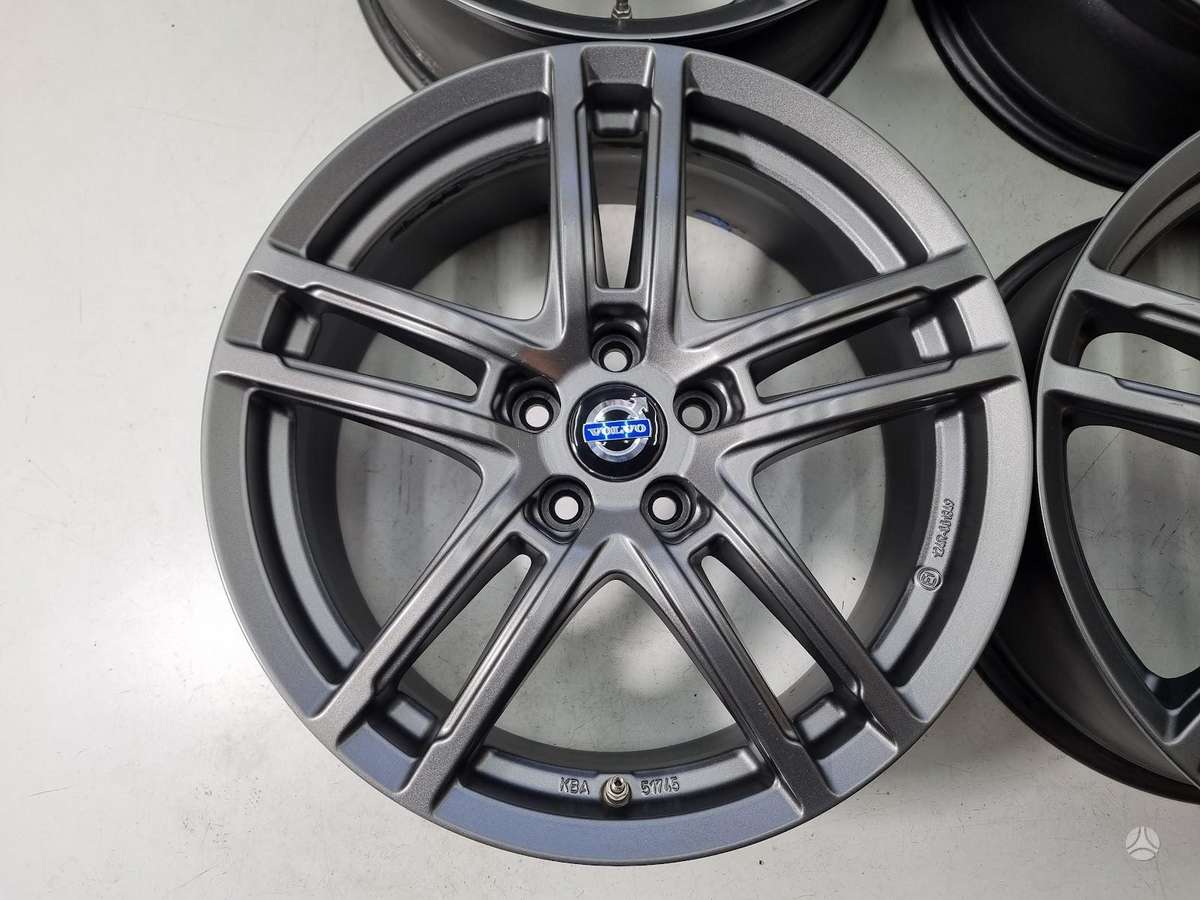 Volvo XC60, XC40, light alloy, R18