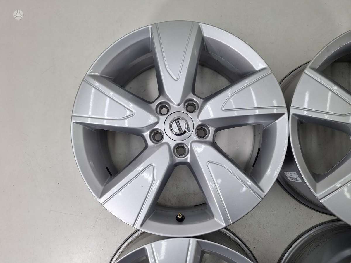Volvo XC40, XC60, light alloy, R17