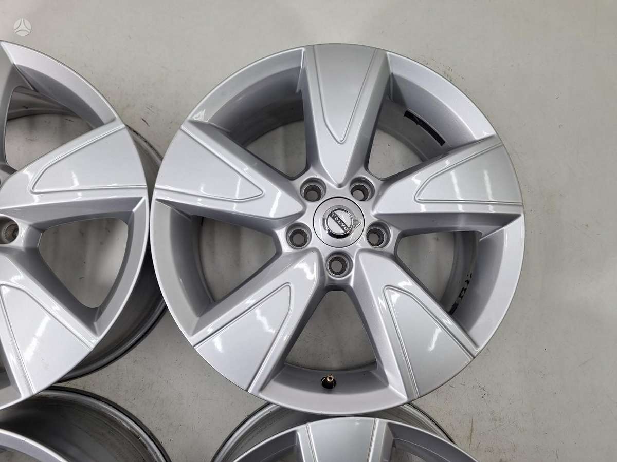 Volvo XC40, XC60, легкосплавные , R17