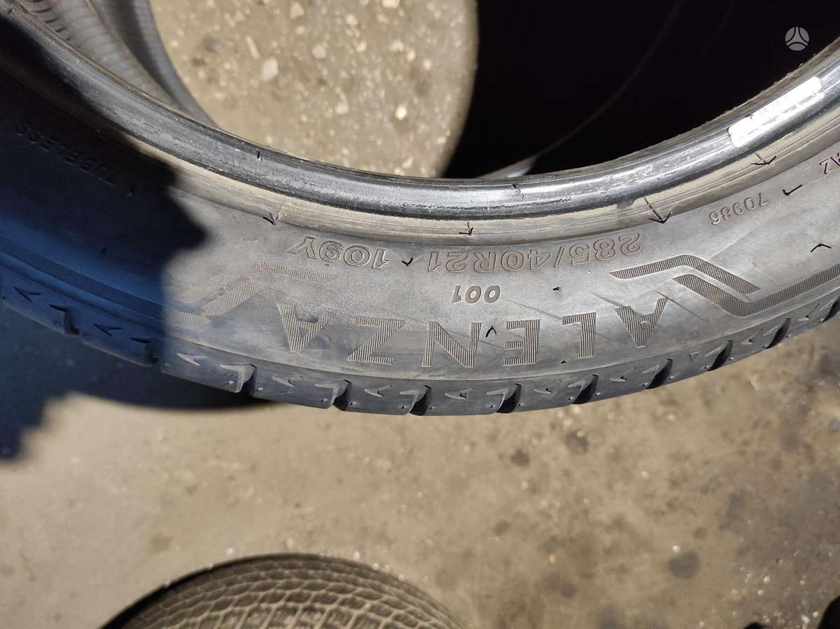 Bridgestone, summer 285/40 R21