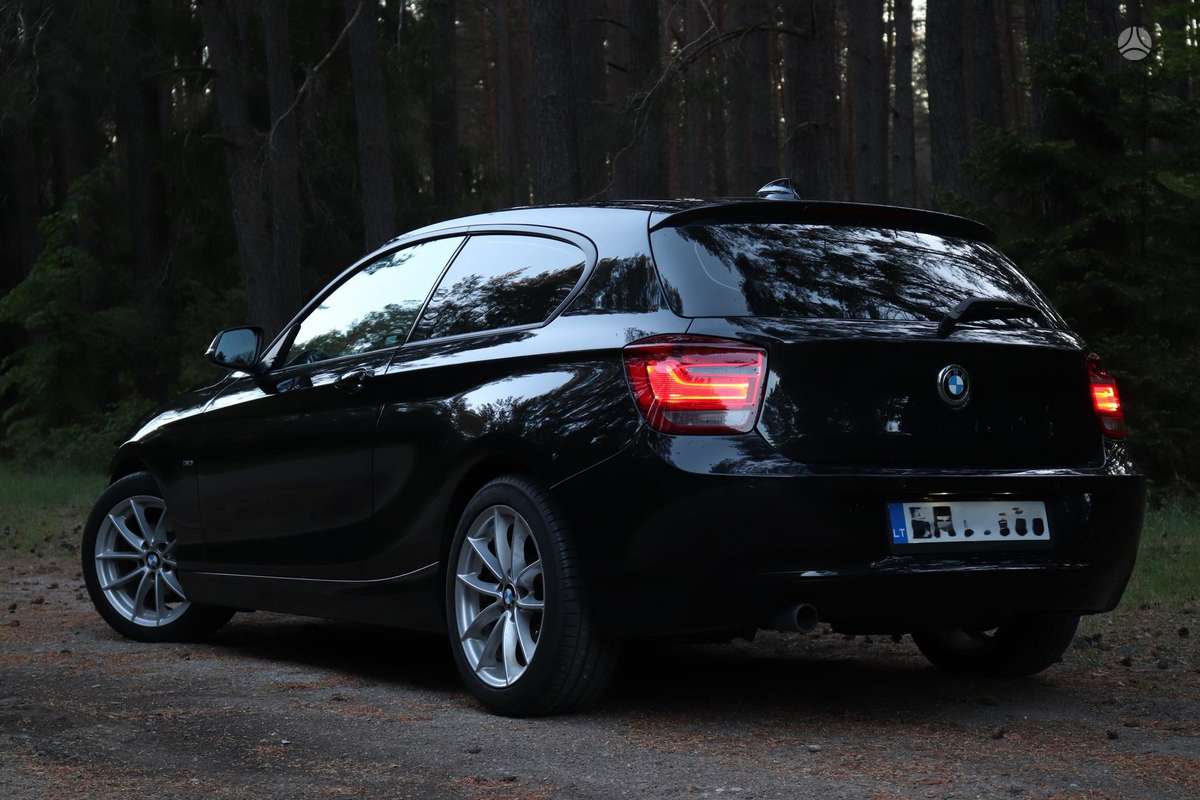 BMW 118, 2.0 l., hatchback