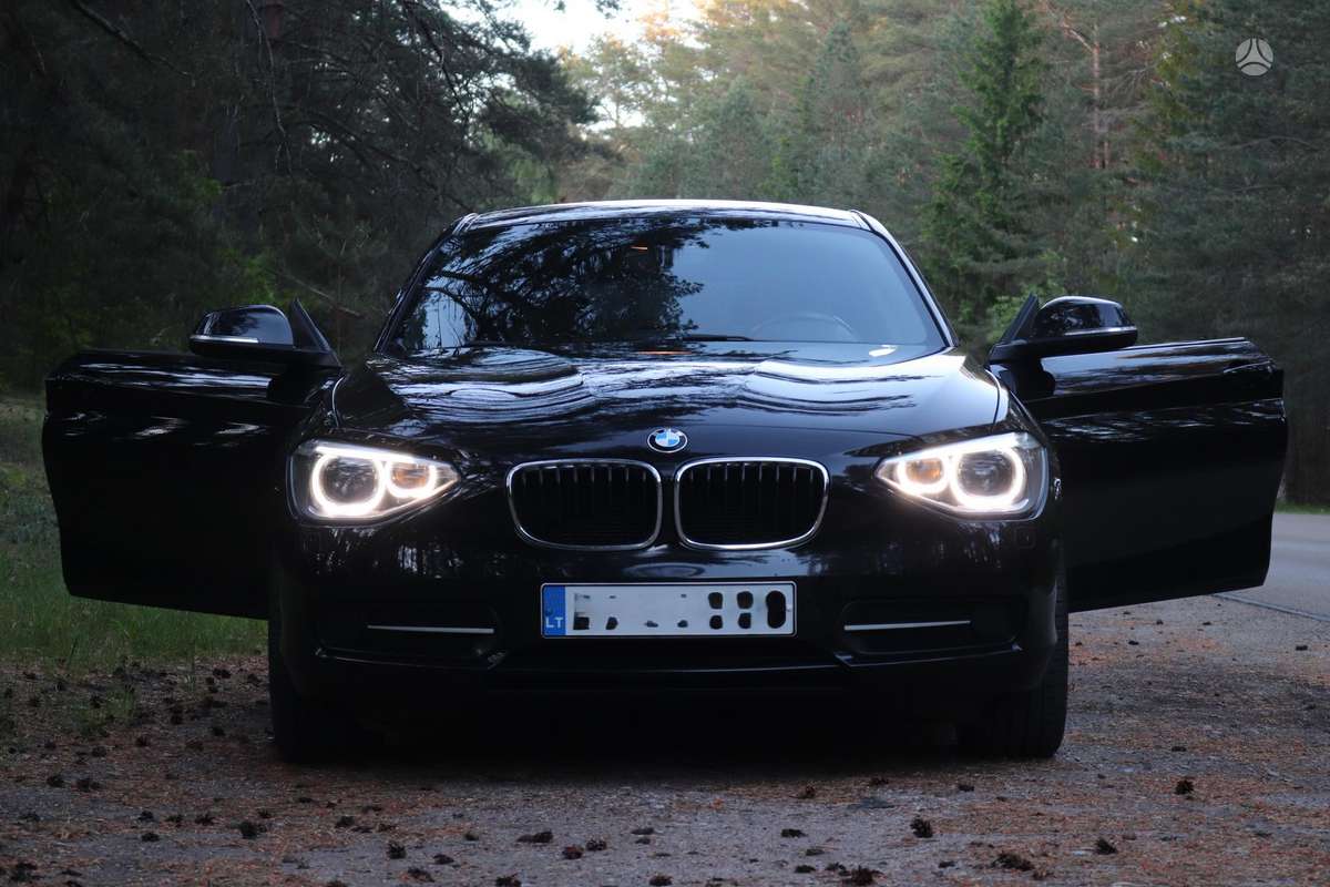 BMW 118, 2.0 l., hatchback