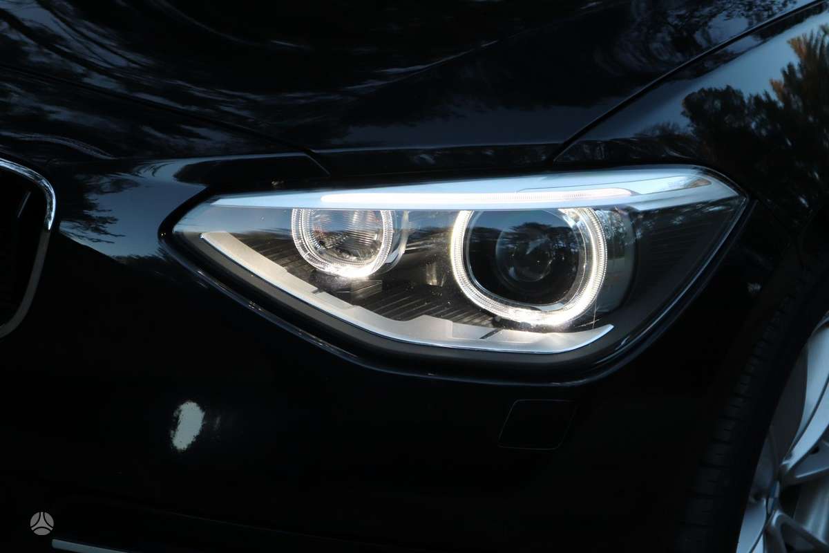 BMW 118, 2.0 l., hatchback