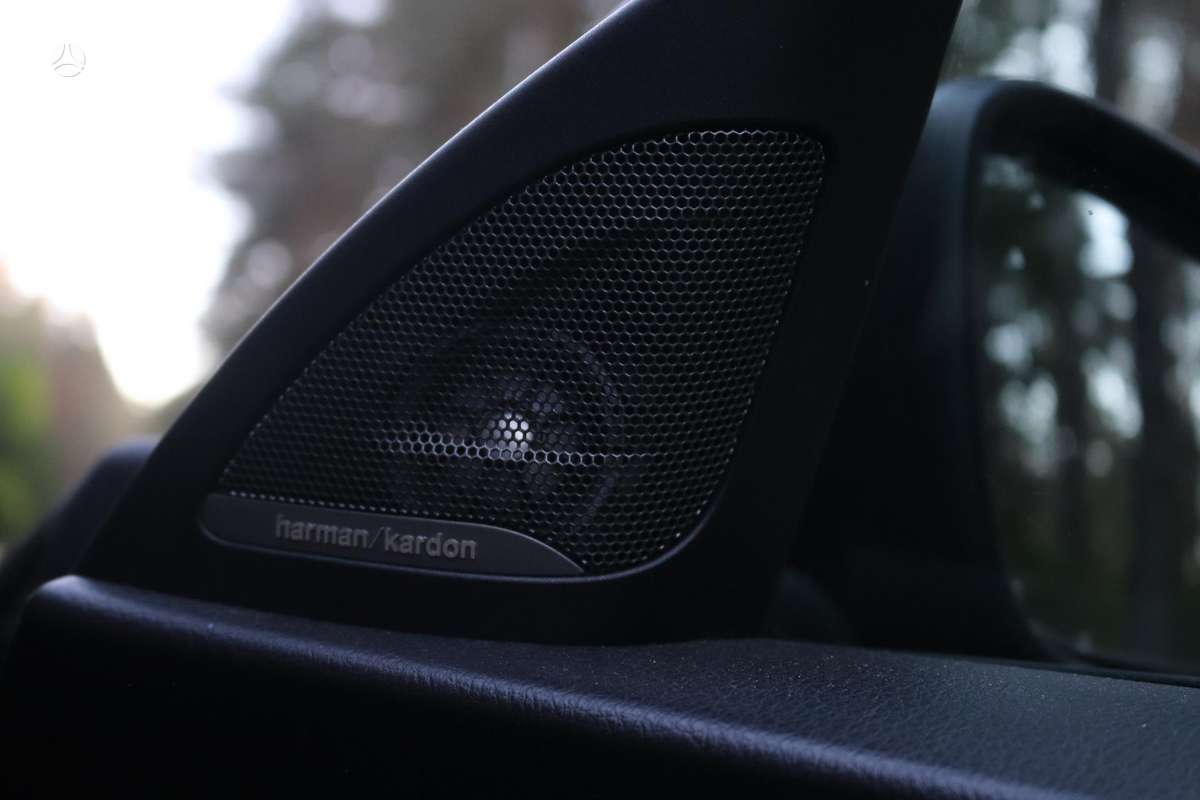 BMW 118, 2.0 l., hatchback