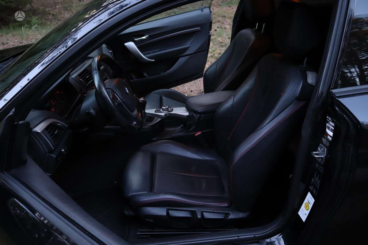 BMW 118, 2.0 l., hatchback