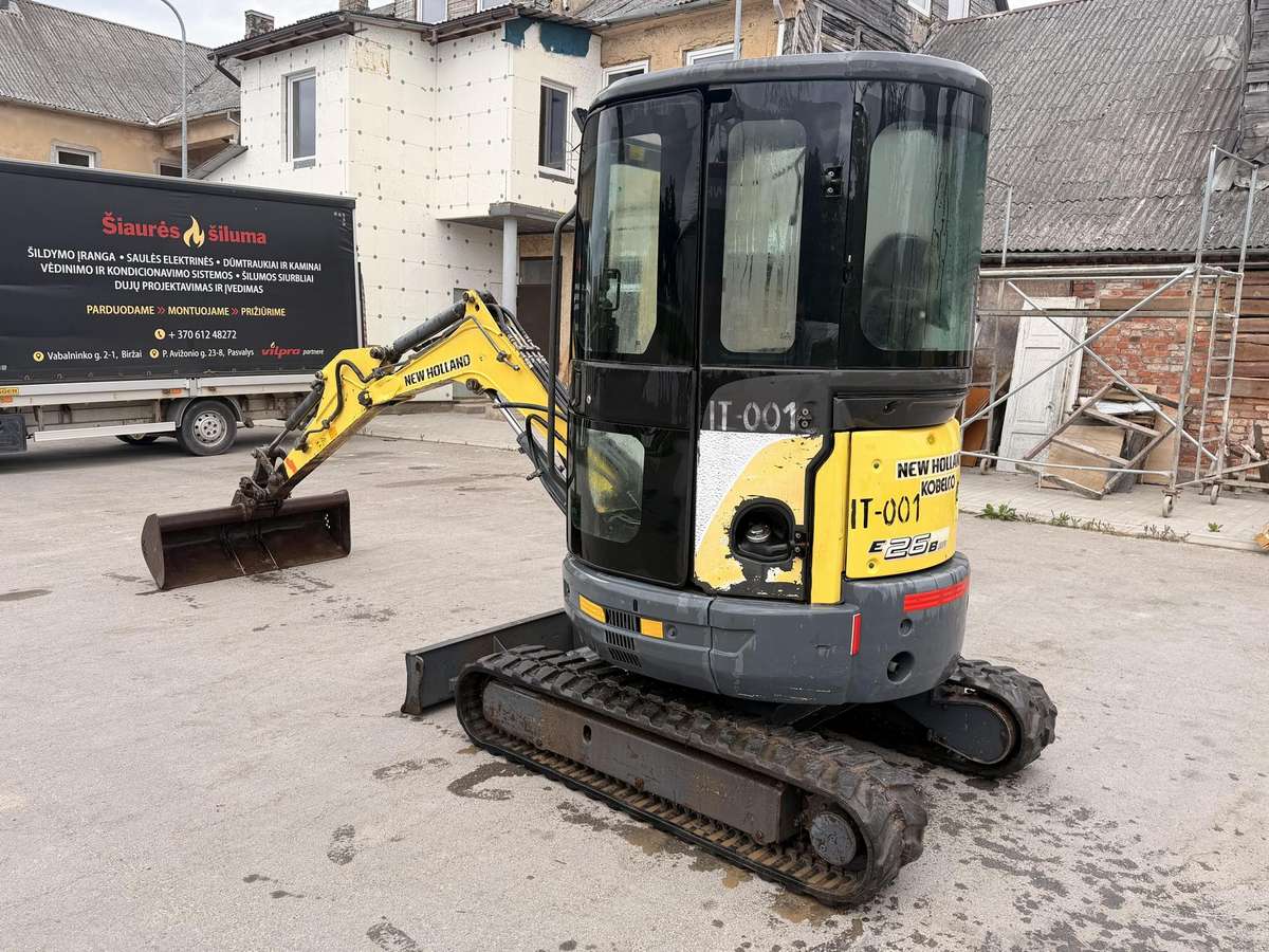 New Holland E26, мини-экскаваторы