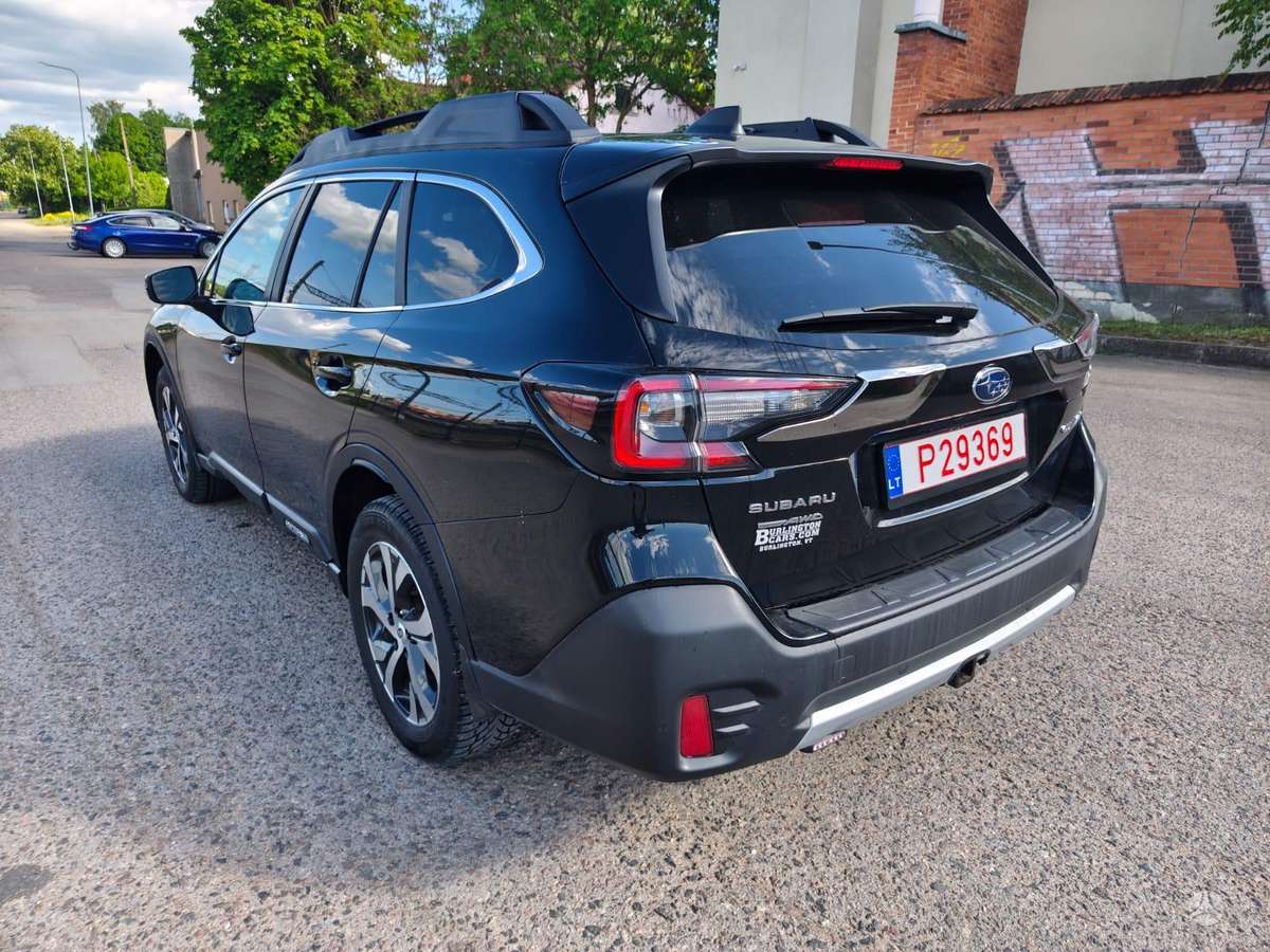Subaru Outback, 2.5 l., off-road / crossover