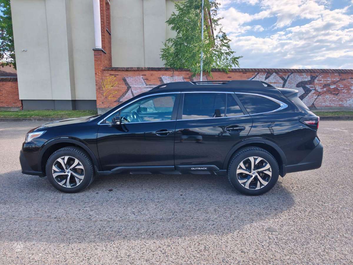 Subaru Outback, 2.5 l., off-road / crossover