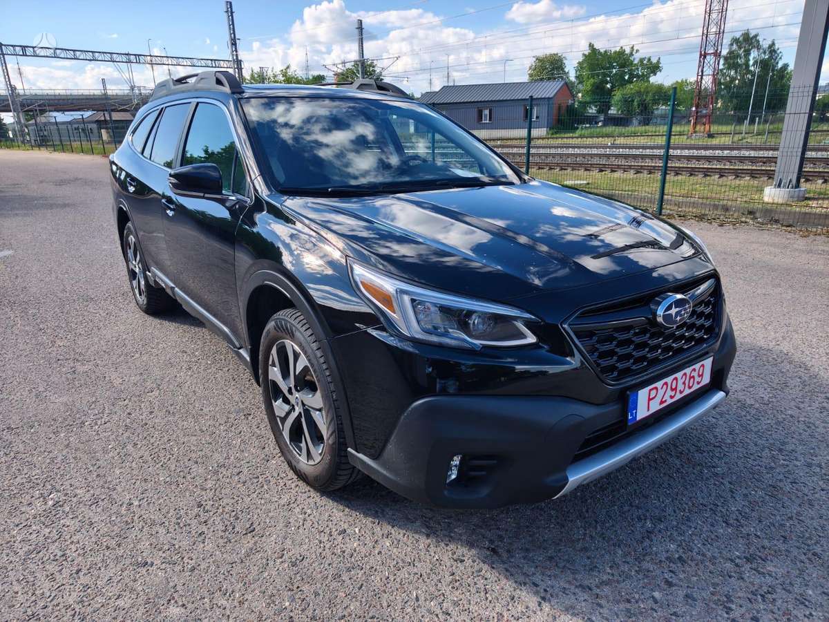 Subaru Outback, 2.5 l., off-road / crossover
