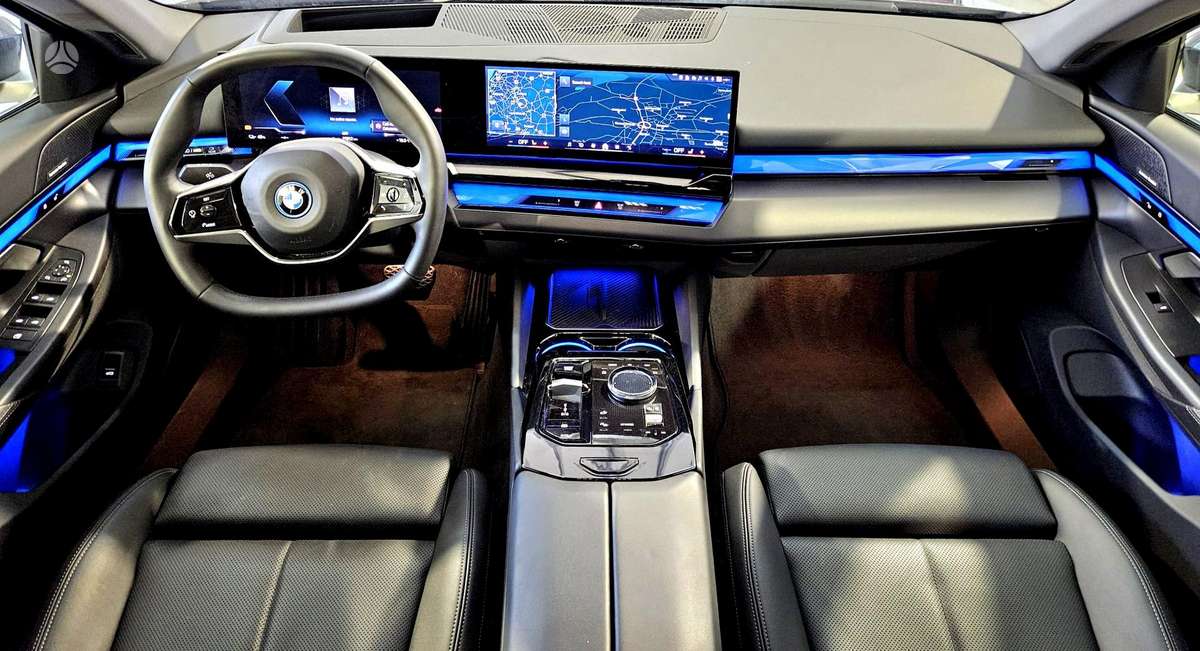BMW i5, 82 kWh, sedanas