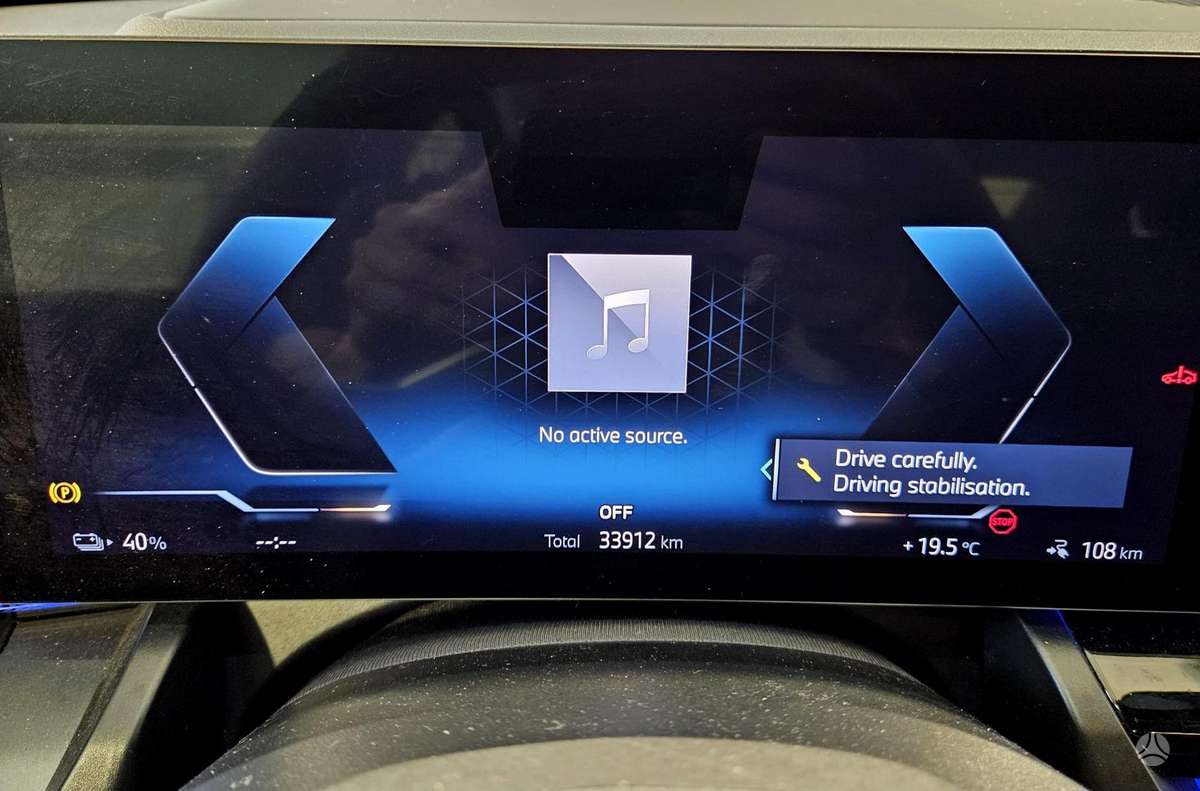 BMW i5, 82 kWh, sedanas
