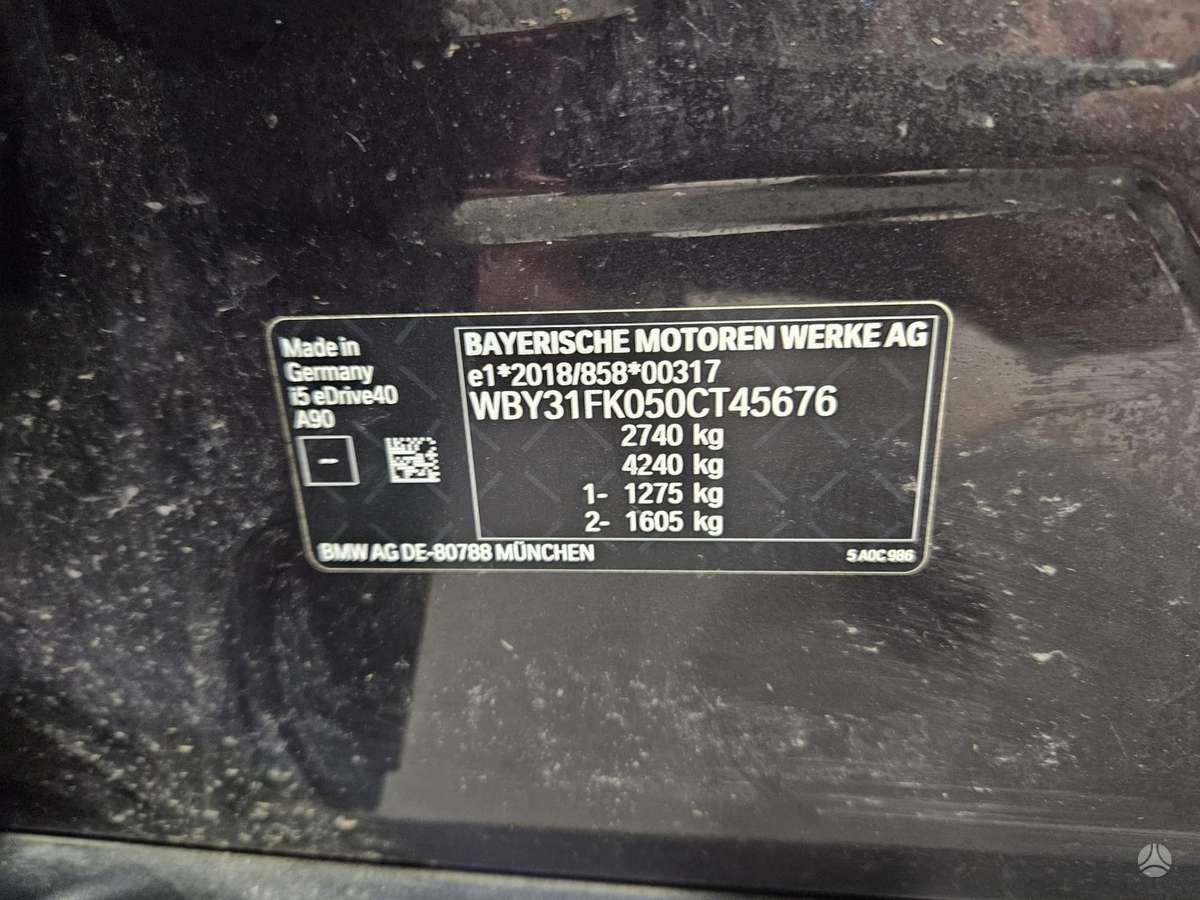 BMW i5, 82 kWh, sedanas