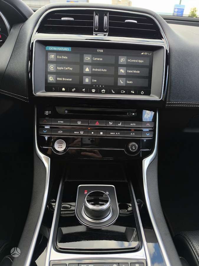 Jaguar XE, 2.0 l., Седан