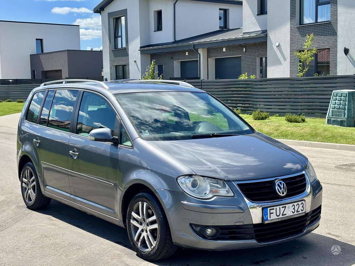 Volkswagen Touran - 7