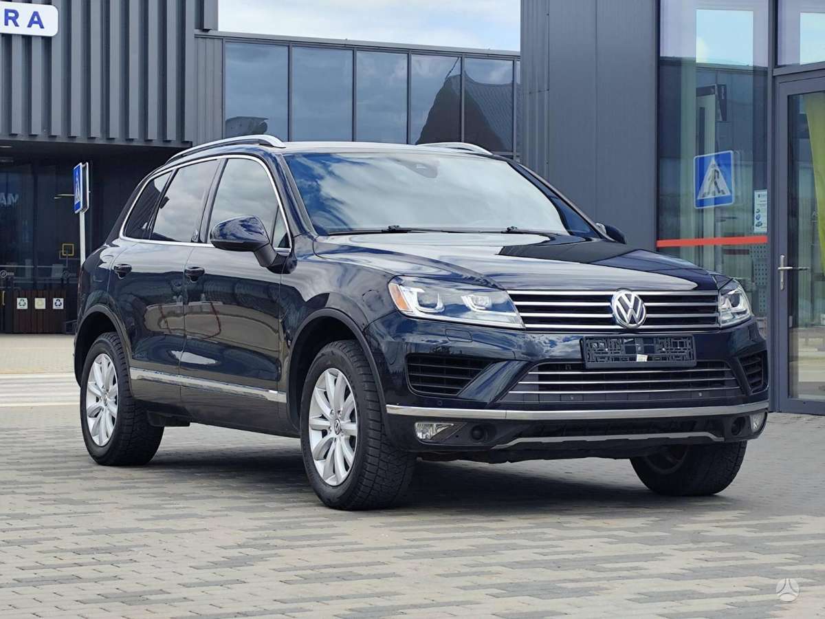 Volkswagen Touareg - 1