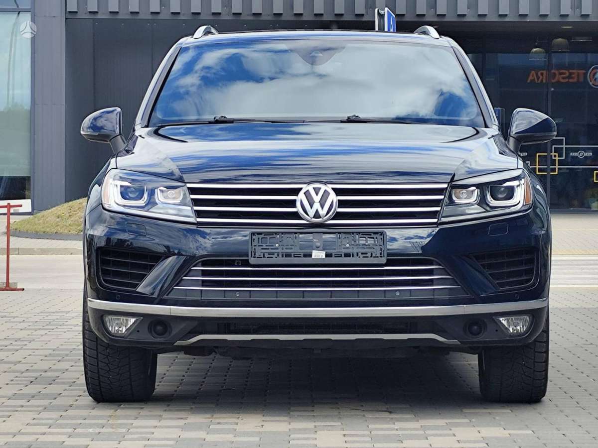Volkswagen Touareg - 2