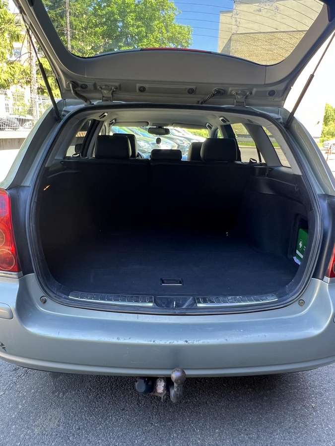 Toyota Avensis, 2.0 l., Универсал
