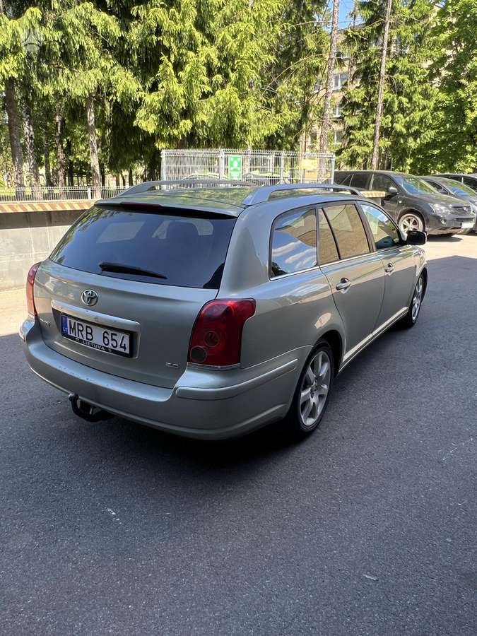 Toyota Avensis, 2.0 l., Универсал